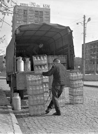 NAJNOWSZA „POCZTÓWKA Z KIELC” – opowieść o najstarszej kieleckiej spółdzielni mleczarskiej „Radostowa”