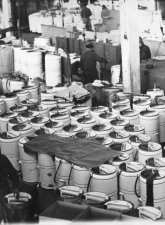 Pocztówki z Kielc – Rzeczy z historią: „Frania robi pranie!” 