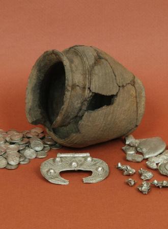 POCZTÓWKI Z KIELC – RZECZY Z HISTORIĄ: Skarb z Małogoszcza