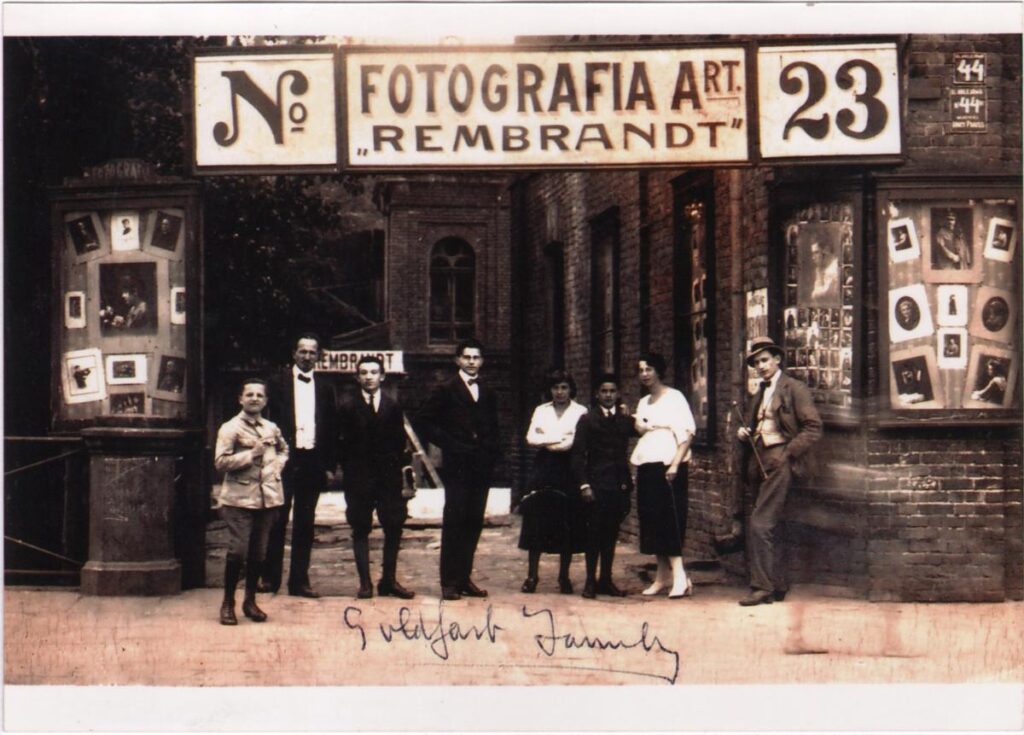 rodzina goldfarbow pod prowadzonym przez nich atelier fotograficznym okres miedzywojenny