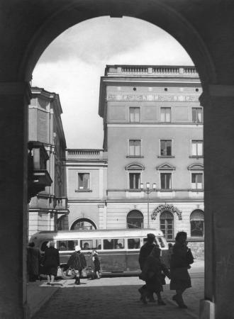 POCZTÓWKI Z KIELC - RZECZY Z HISTORIĄ: POCZĄTKI KOMUNIKACJI ZBIOROWEJ W KIELCACH 20240308