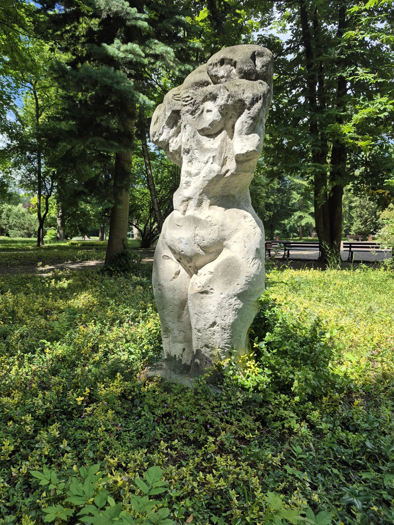 Rzeźba Demeter Jerzego Fronczyka