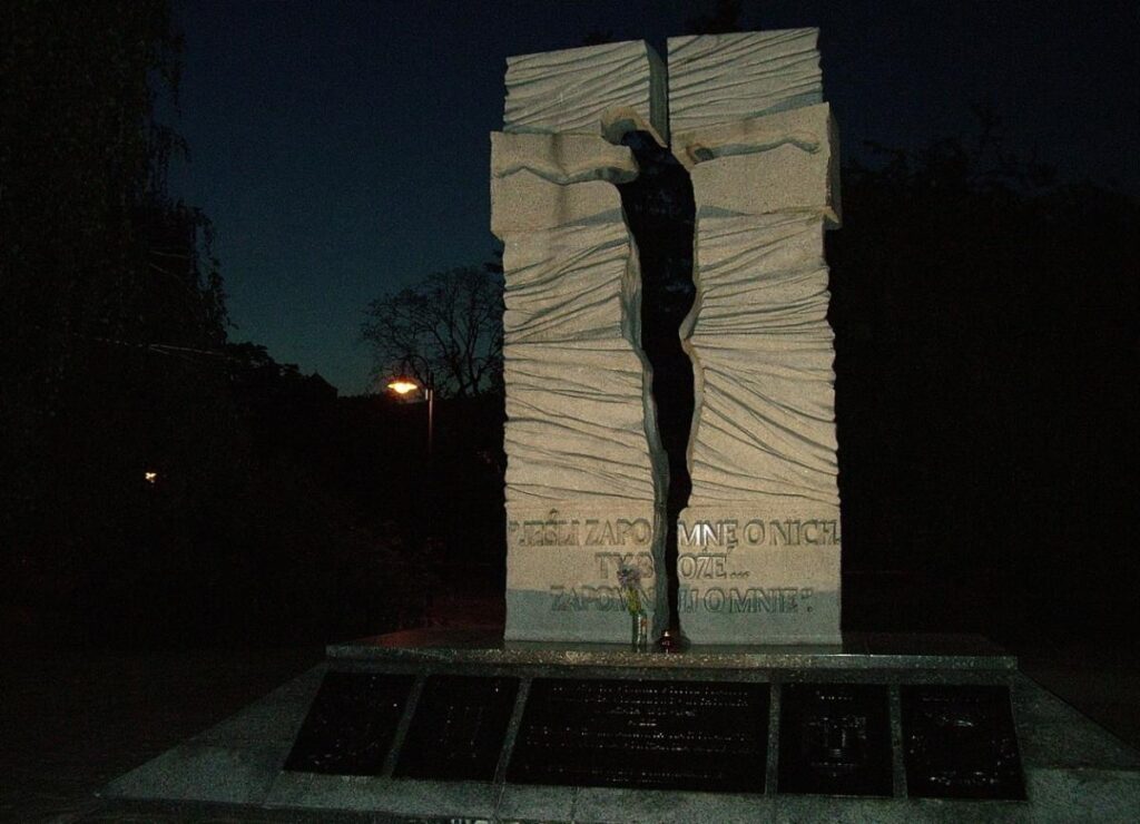3 wroclaw pomnikofiarrzeziwolynskiej1