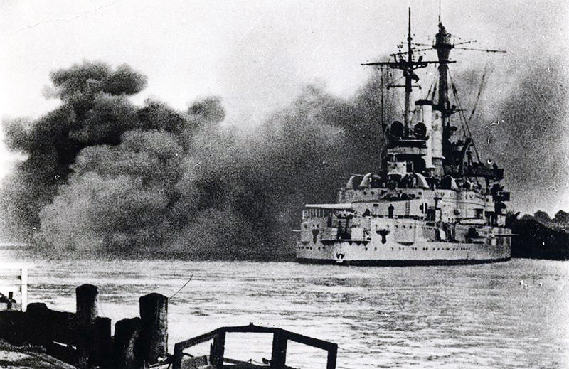Napaść Niemiec na Polskę początkiem II wojny światowej 11 schleswig holstein firing westerplatte september 1939